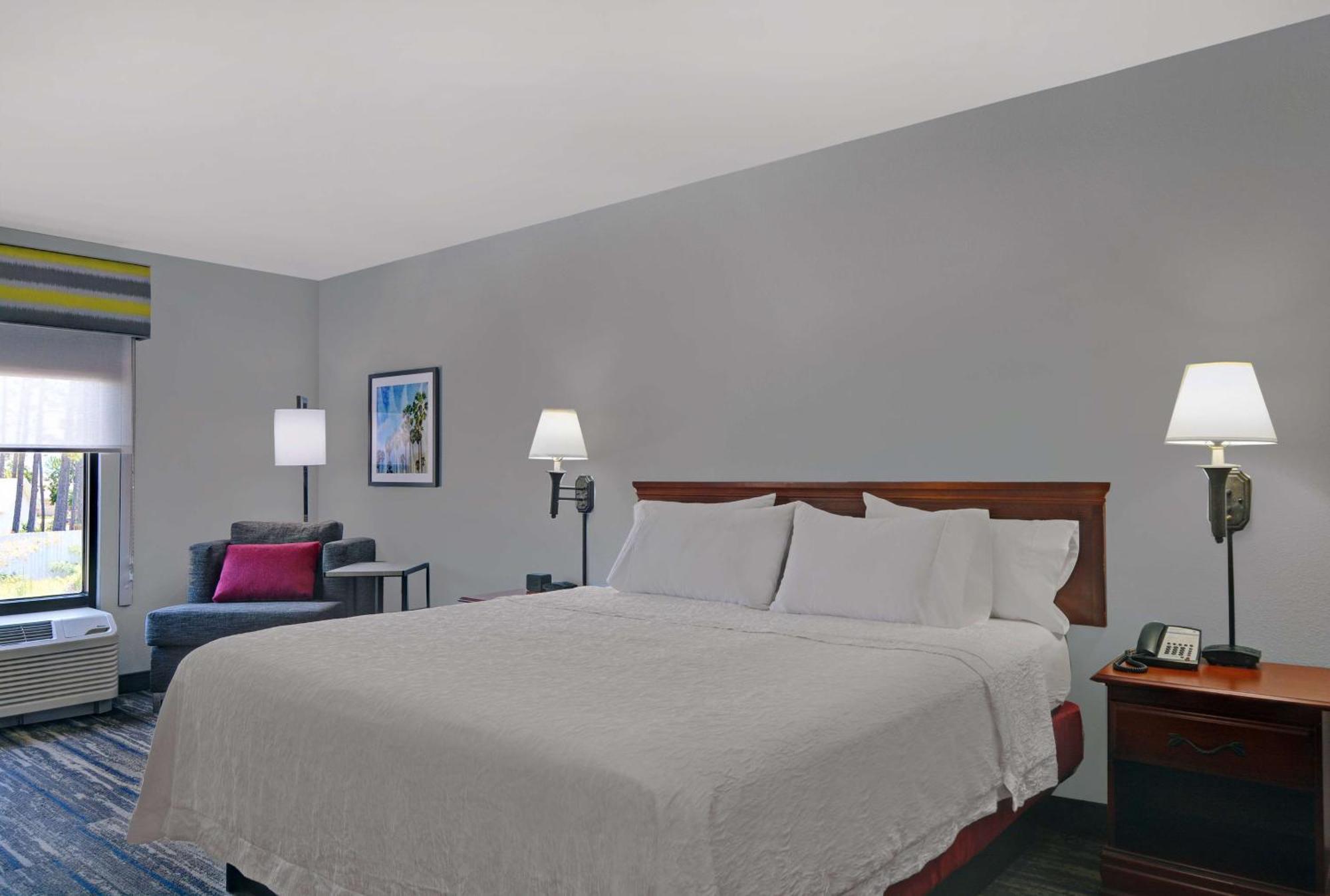 Hampton Inn By Hilton Panama City Beach Upper Grand Lagoon Exterior photo