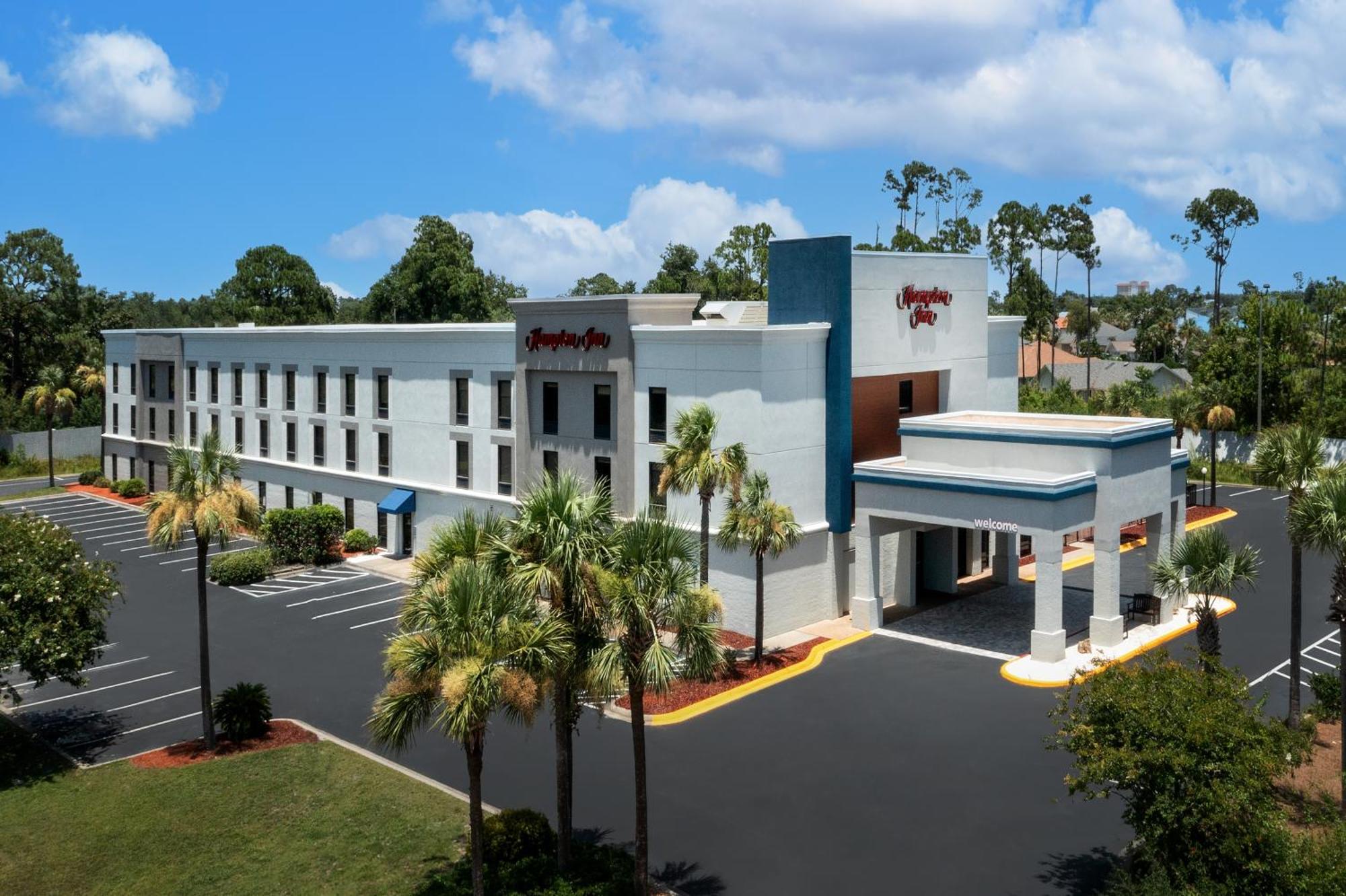 Hampton Inn By Hilton Panama City Beach Upper Grand Lagoon Exterior photo